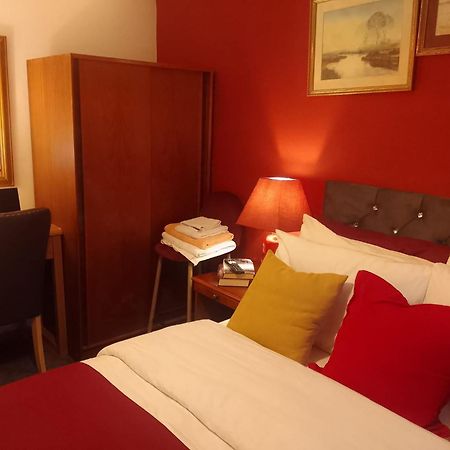 Ideal Home & Cottage Inviting 4 Bedroom Apartments Walsall Dış mekan fotoğraf