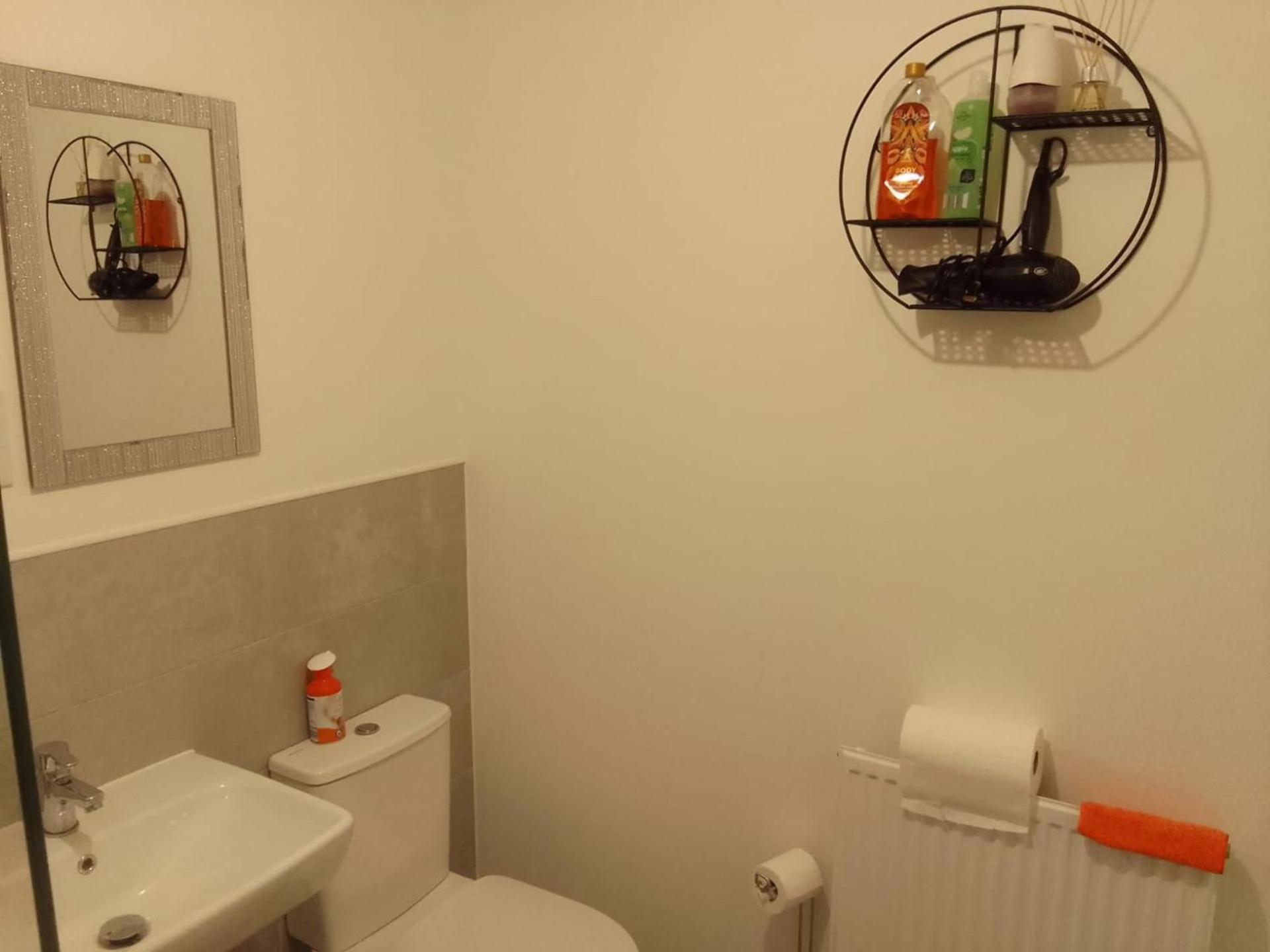 Ideal Home & Cottage Inviting 4 Bedroom Apartments Walsall Dış mekan fotoğraf